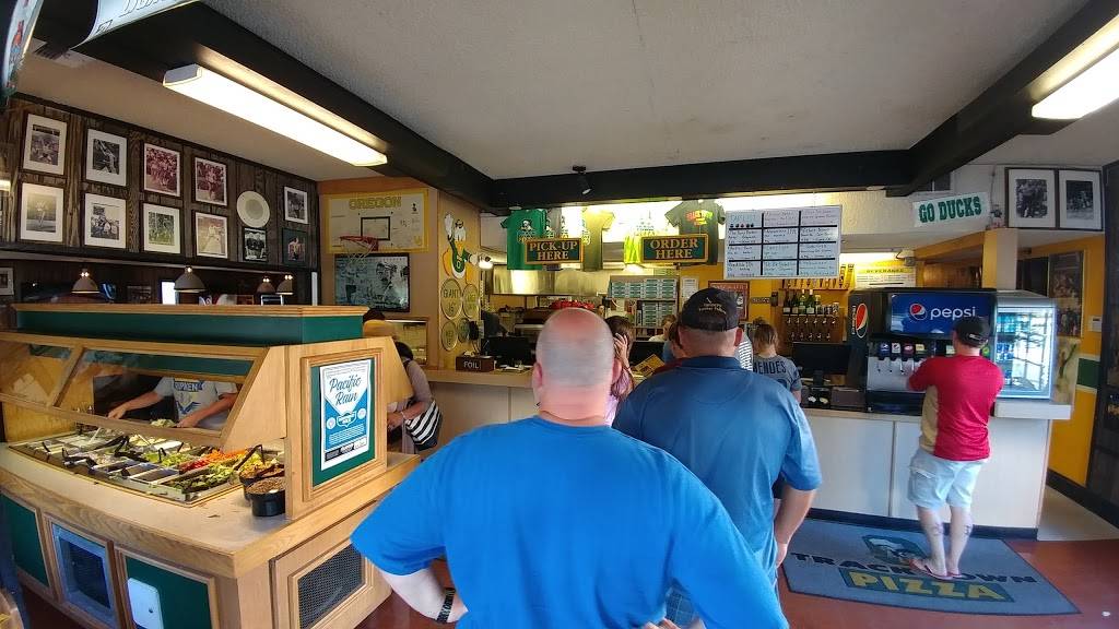 Track Town Pizza | restaurant | 1809 Franklin Blvd, Eugene, OR 97403, USA | 5412848484 OR +1 541-284-8484