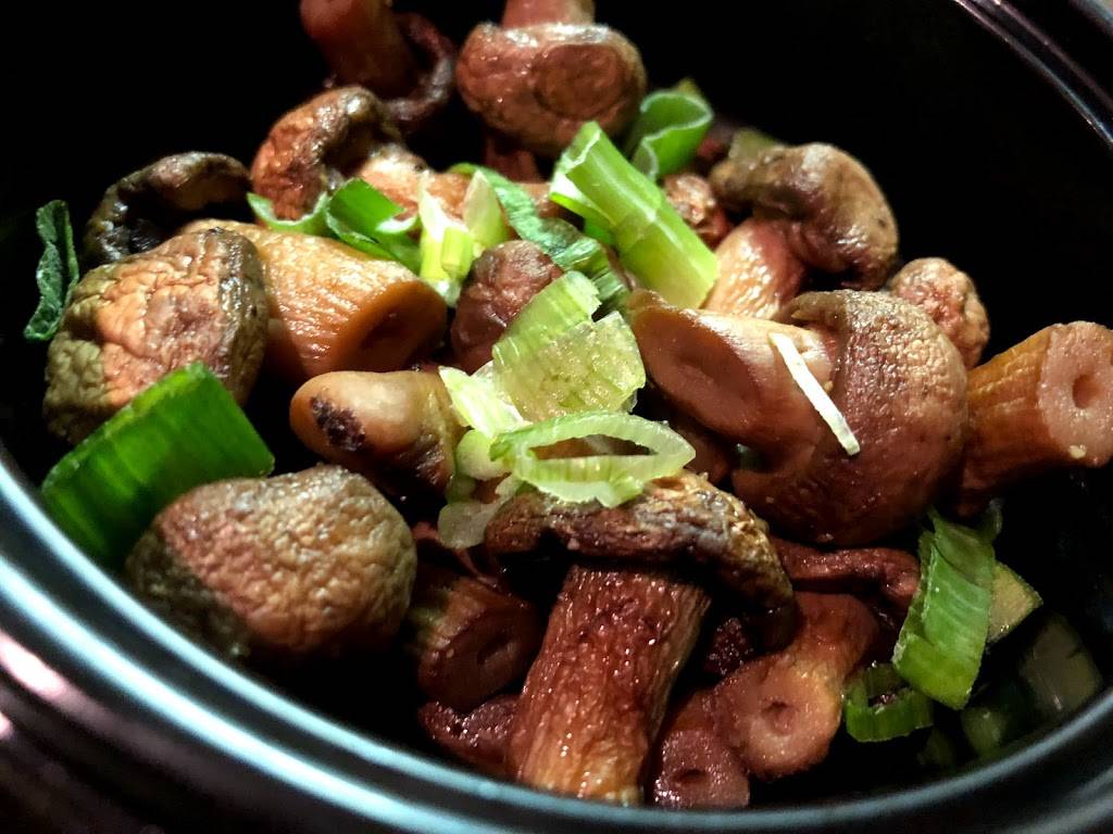 Taco Mac | restaurant | 3101 Cobb Pkwy SE Ste 210, Atlanta, GA 30339, USA | 6783855897 OR +1 678-385-5897