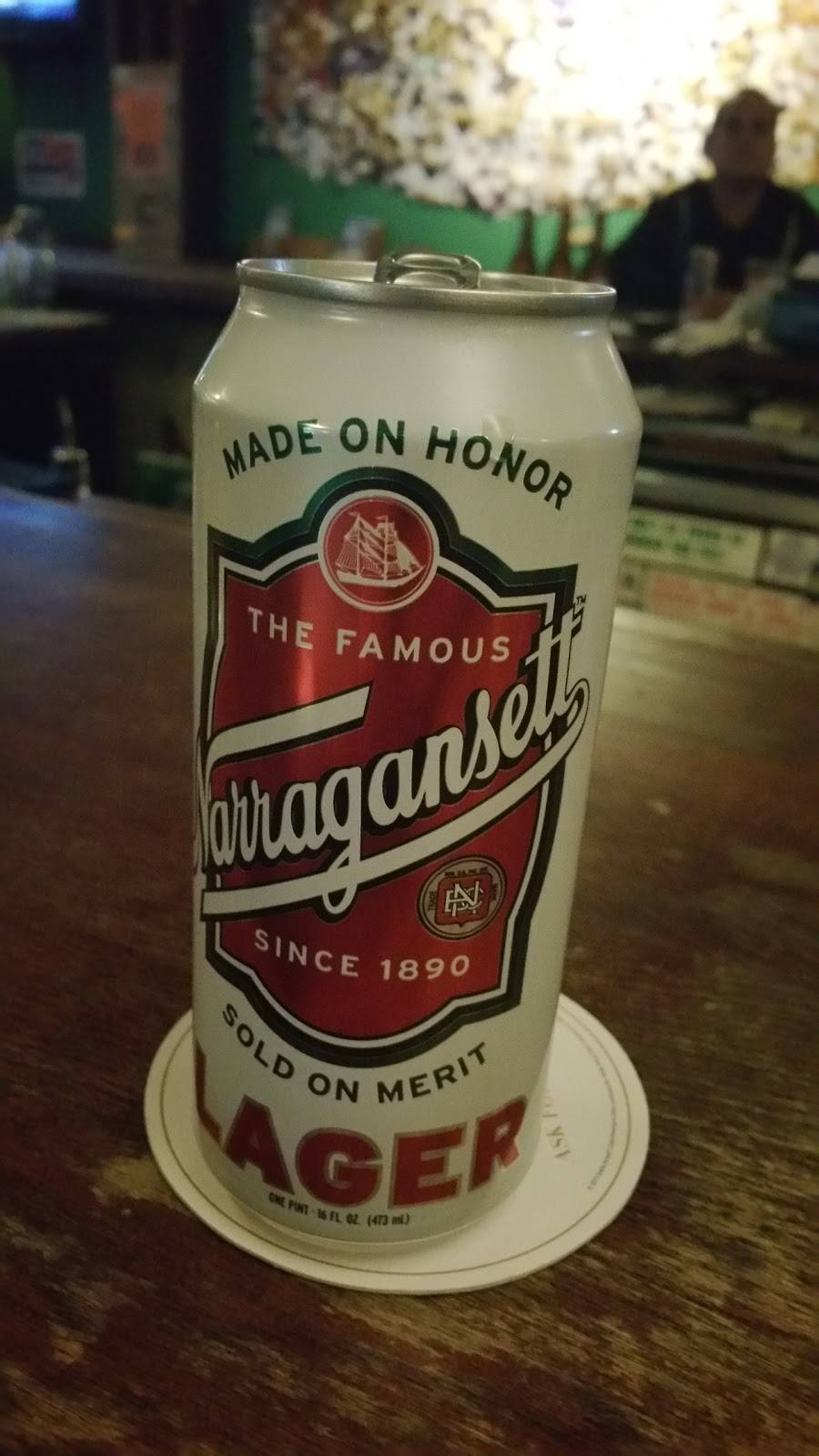 Dover Bar & Grill | restaurant | 319 VT-100, West Dover, VT 05356, USA | 8024642689 OR +1 802-464-2689