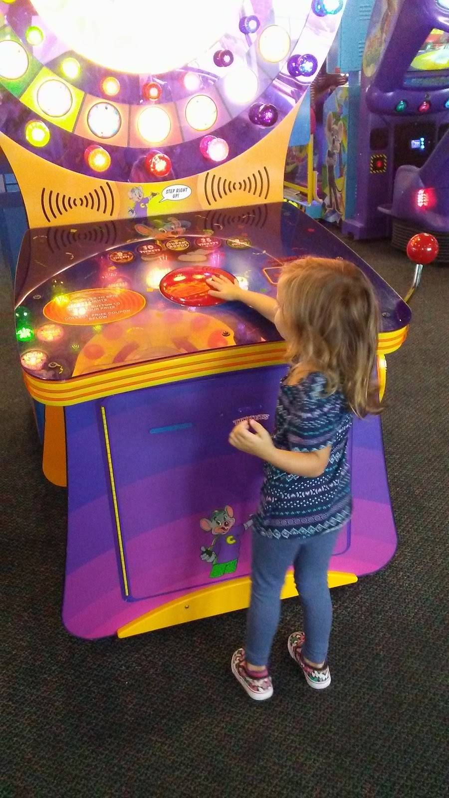 Chuck E. Cheeses | restaurant | 5612 Durand Ave, Racine, WI 53406, USA | 2625549595 OR +1 262-554-9595