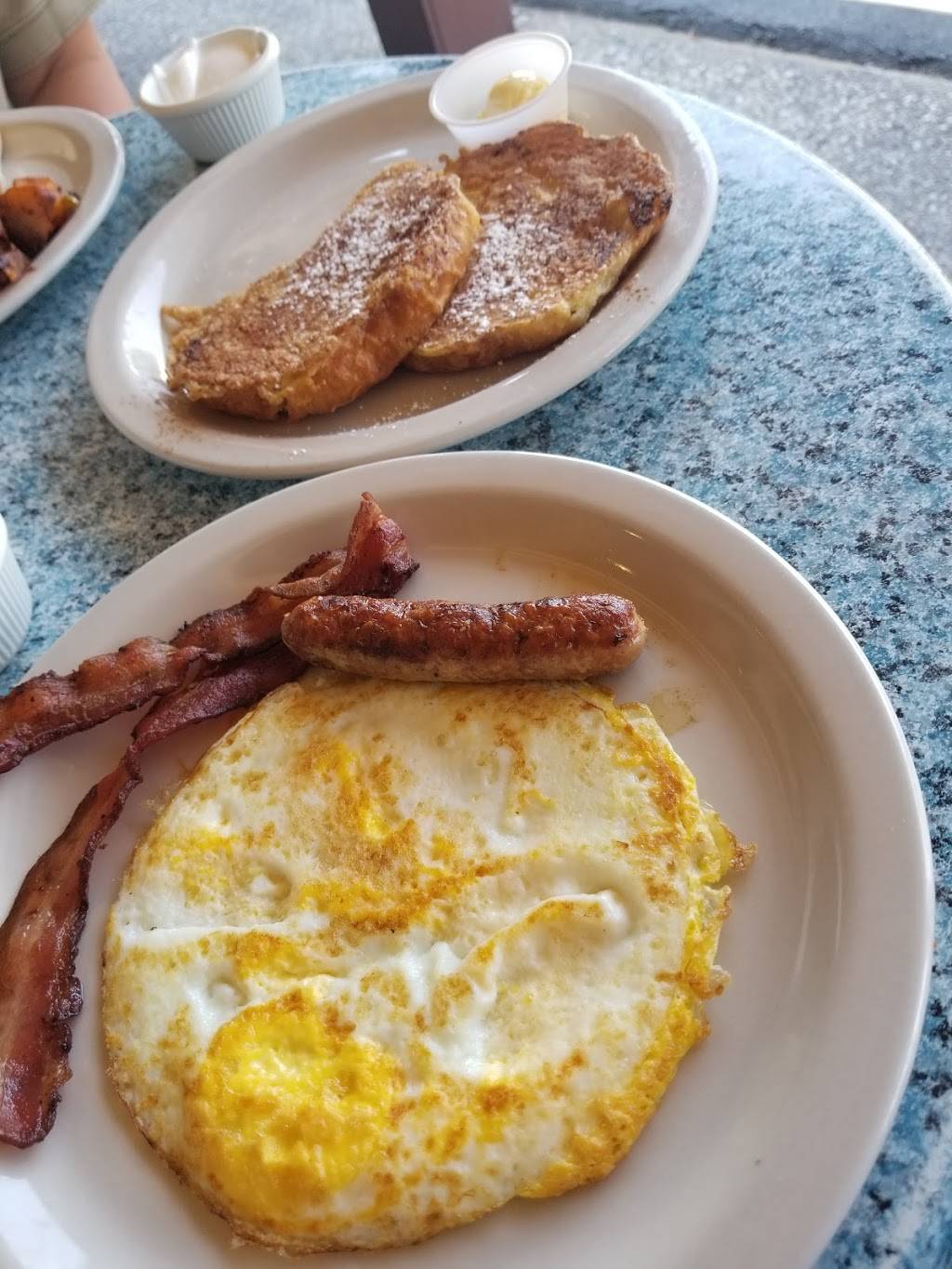 Bills Cafe | restaurant | 302 N Bascom Ave, San Jose, CA 95128, USA | 4082872455 OR +1 408-287-2455