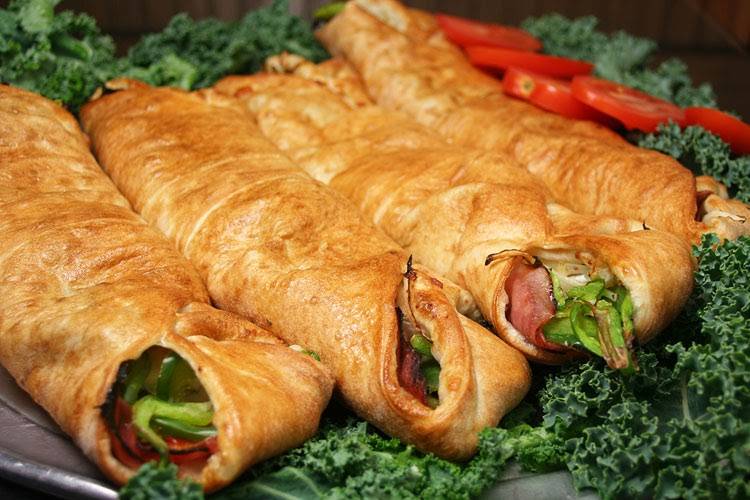 Pizza By George | restaurant | 11 Freetown Rd, Raymond, NH 03077, USA | 6038950133 OR +1 603-895-0133