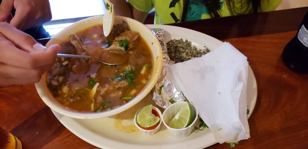 Tacos Móre | restaurant | 5666 Etiwanda Ave C, Mira Loma, CA 91752, USA | 9513326696 OR +1 951-332-6696