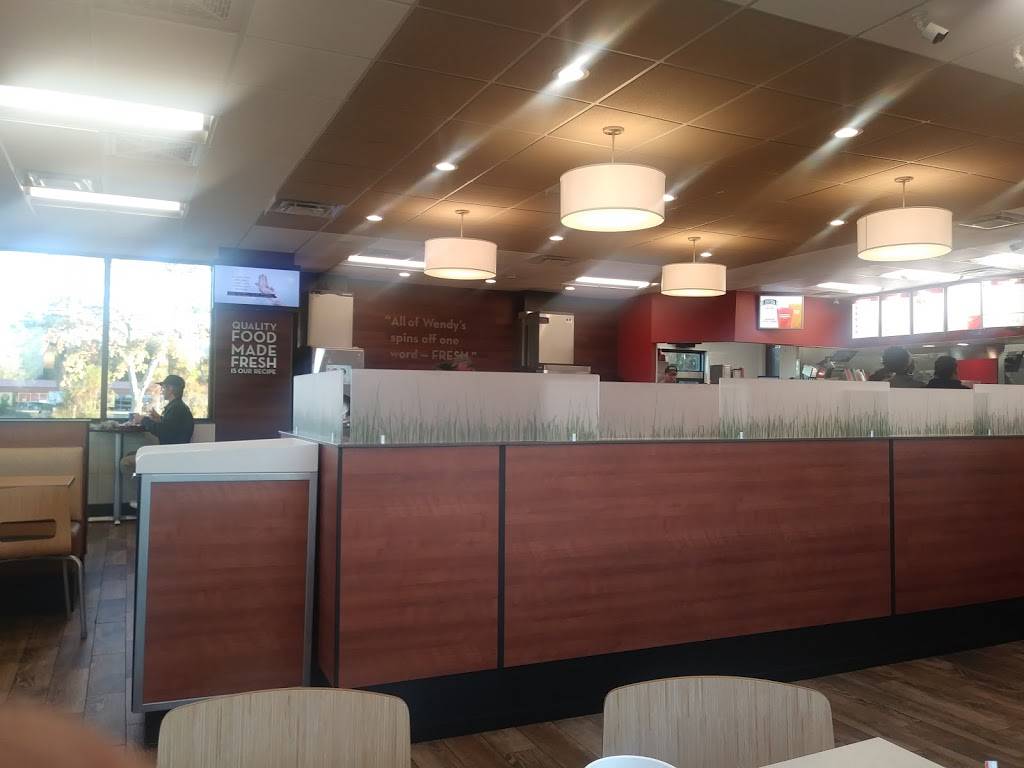 Wendys | restaurant | 2501 Old Spanish Trail, Slidell, LA 70461, USA | 9856438544 OR +1 985-643-8544