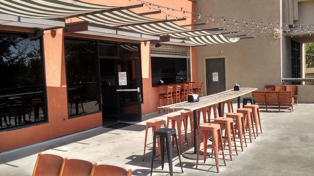 Native Son Alehouse | night club | 305 E 4th St #200, Santa Ana, CA 92701, USA | 7142040337 OR +1 714-204-0337