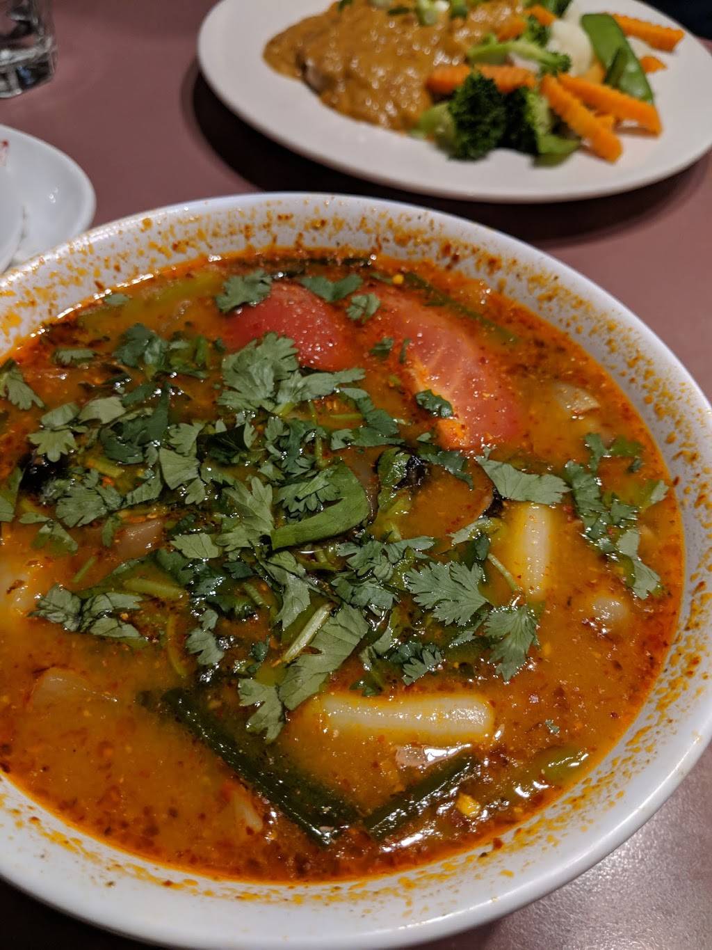 Sawatdee Thai Restaurant | restaurant | 800 W St Germain St, St Cloud, MN 56301, USA | 3202401454 OR +1 320-240-1454