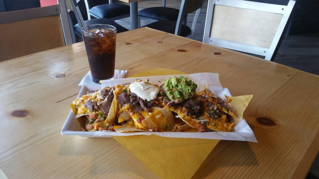 Hot Pechugas | restaurant | Blvrd Gral Rodolfo Sánchez Taboada 10291, Defensores de Baja California, 22660 Tijuana, B.C., Mexico | 016642080355 OR +52 664 208 0355