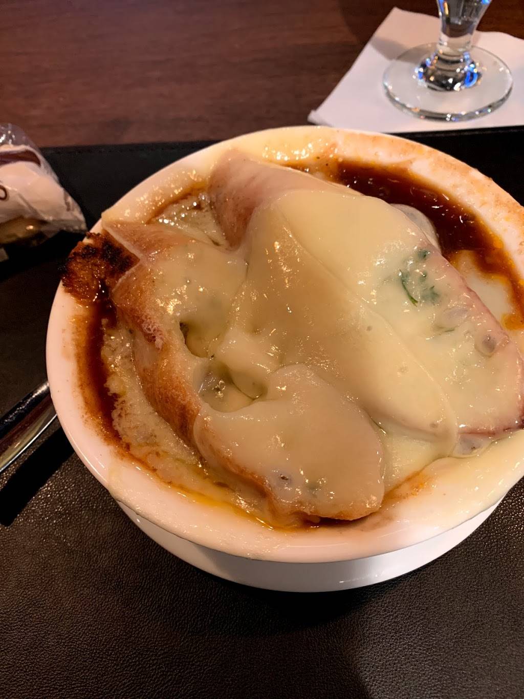 William & Henry Steakhouse | restaurant | 712 Church St, Lynchburg, VA 24504, USA | 4346164423 OR +1 434-616-4423