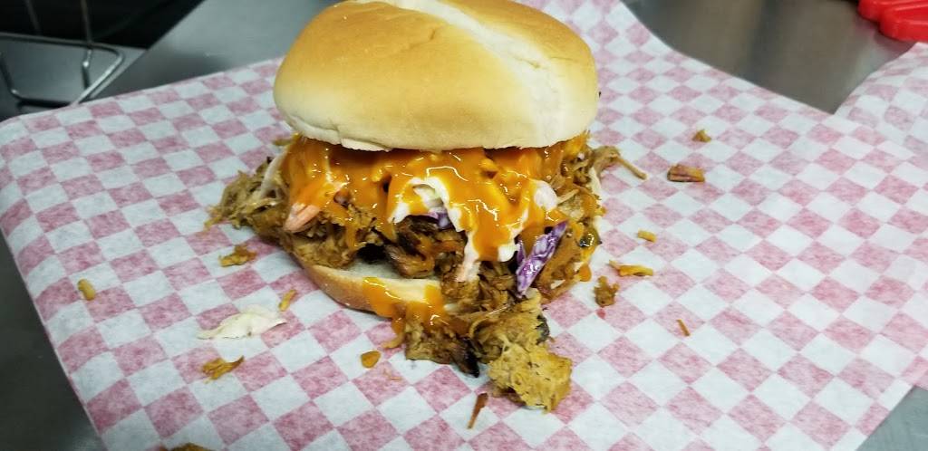 Lil Smokeys BBQ | restaurant | 8678 AL-50, Dadeville, AL 36853, USA | 3345303959 OR +1 334-530-3959