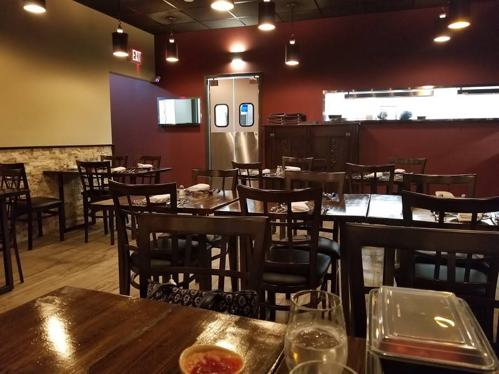 Mama Catena Vino e’ Cucina | restaurant | 711 Babbitt Rd, Euclid, OH 44123, USA | 2162611168 OR +1 216-261-1168