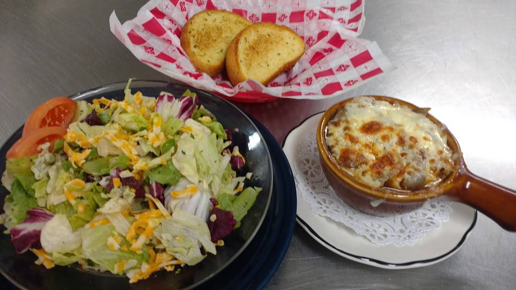 Dina Mia of Florence | restaurant | 508 Central Ave, Florence, WI 54121, USA | 7155284760 OR +1 715-528-4760