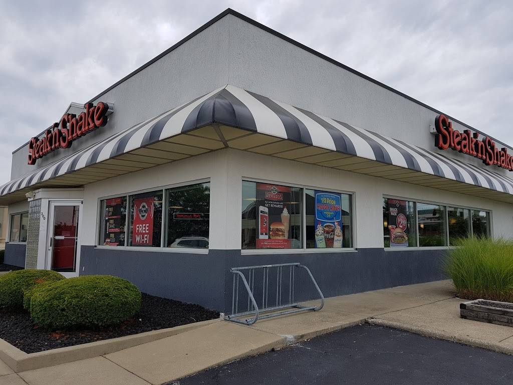 Steak n Shake | restaurant | 300 S College Mall Rd, Bloomington, IN 47401, USA | 8123347775 OR +1 812-334-7775