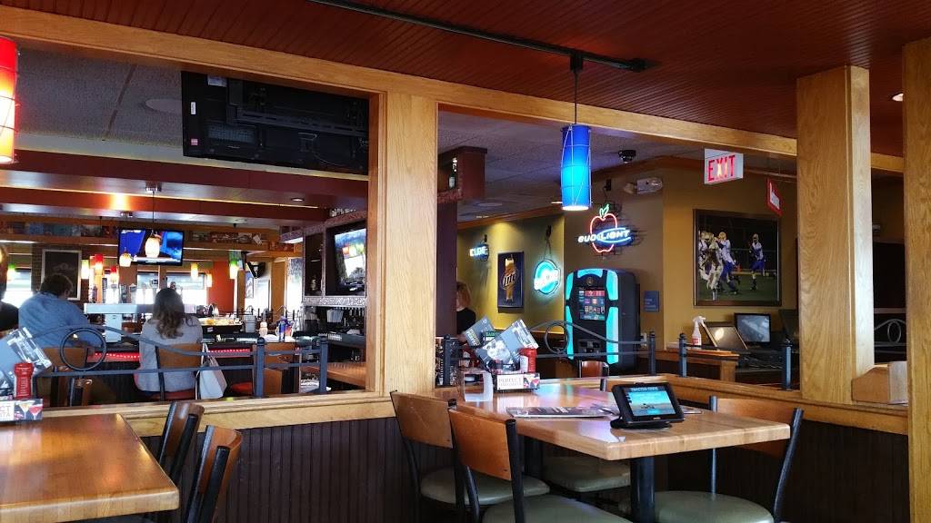 Applebees Grill + Bar | restaurant | 2045 Lebanon Church Rd, Pittsburgh, PA 15122, USA | 4126539437 OR +1 412-653-9437