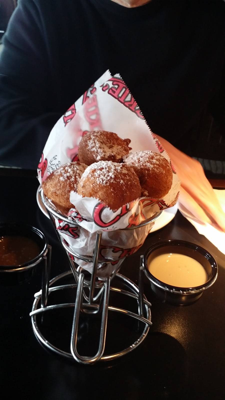 Chickies & Petes | restaurant | 2831 Boardwalk, Atlantic City, NJ 08401, USA | 6093441080 OR +1 609-344-1080