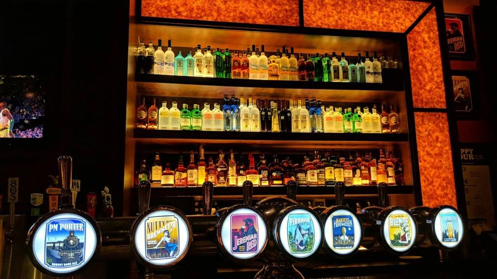 BJs Restaurant & Brewhouse | restaurant | 210 Loop 323 Wsw, Tyler, TX 75703, USA | 9039392840 OR +1 903-939-2840