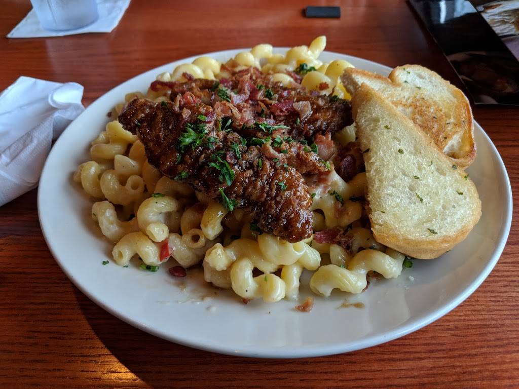 Applebees | restaurant | 326 Bayfield St, Barrie, ON L4M 3B9, Canada | 7057398597 OR +1 705-739-8597