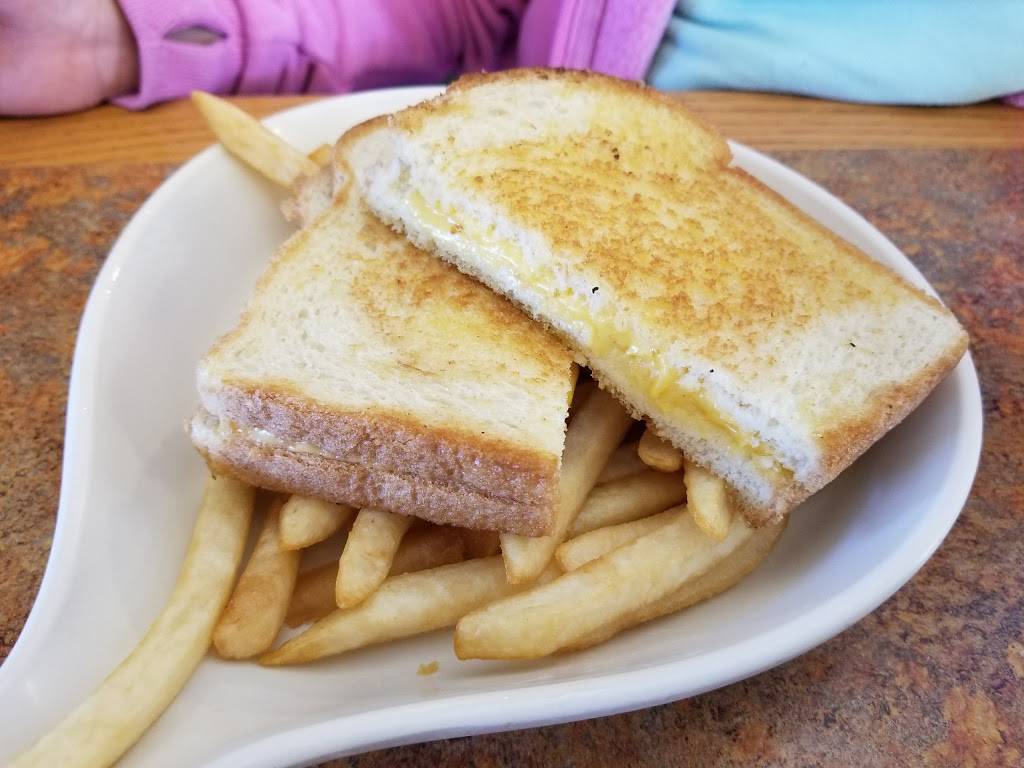 Farmer Boys | restaurant | 43408 10th St W, Lancaster, CA 93534, USA | 6617238800 OR +1 661-723-8800