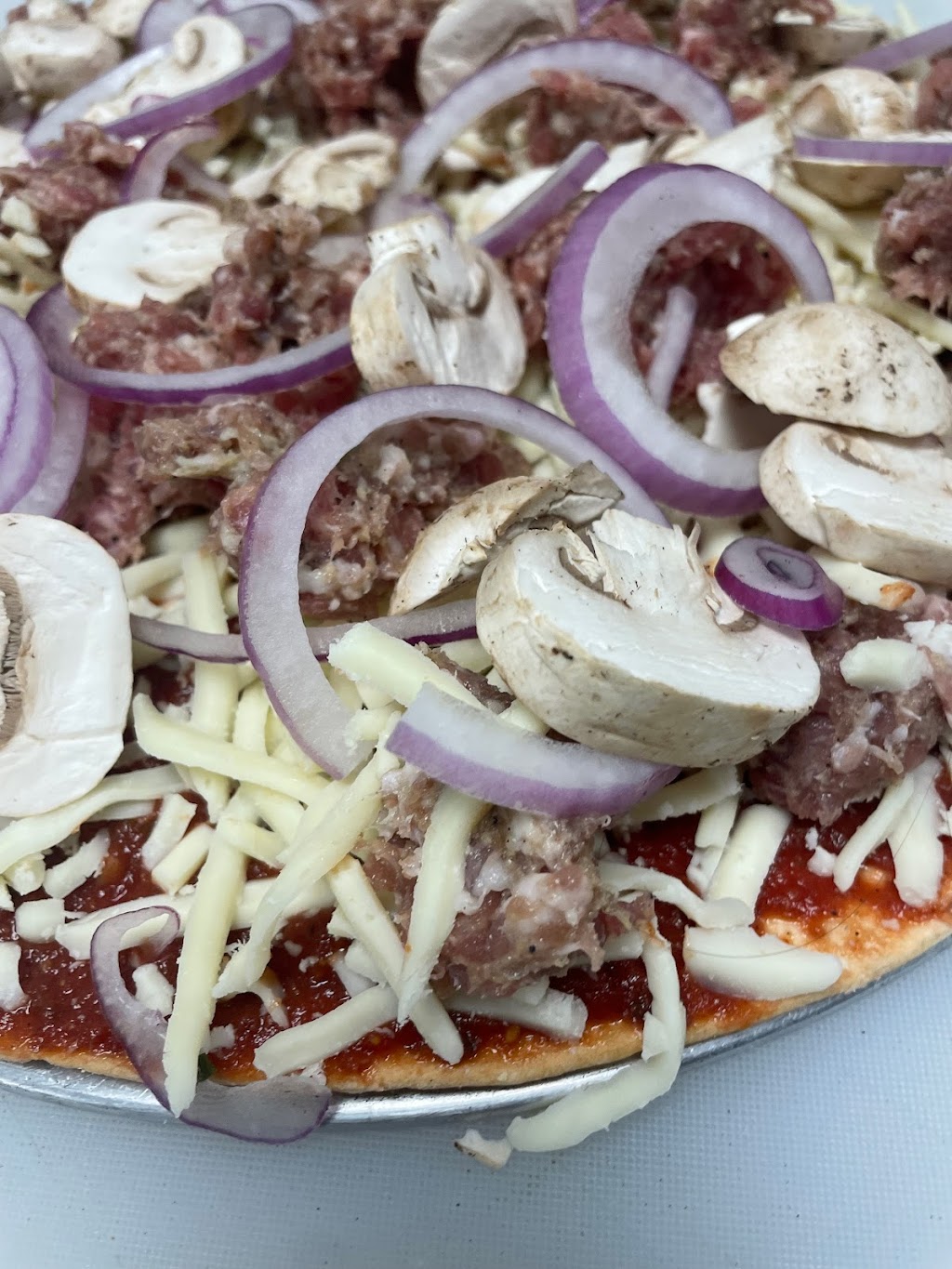 Nicos Pizza | restaurant | 9638 W National Ave, West Allis, WI 53227, USA | 4143169557 OR +1 414-316-9557