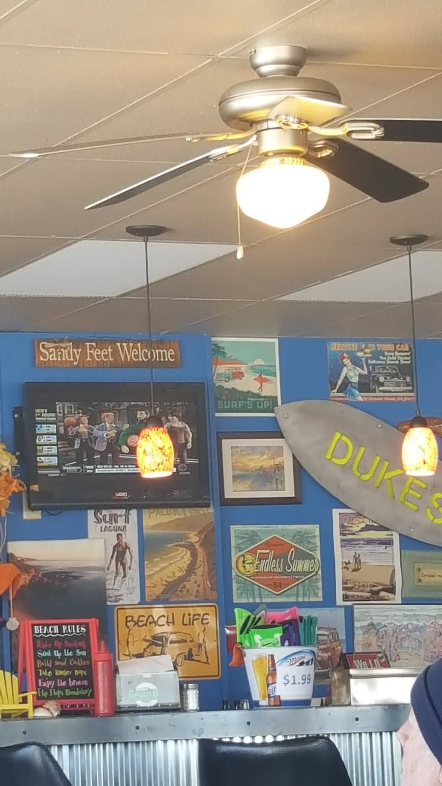 Dukes Burgers | restaurant | 293 Okoboji Grove Rd N, Arnolds Park, IA 51331, USA | 7123328059 OR +1 712-332-8059