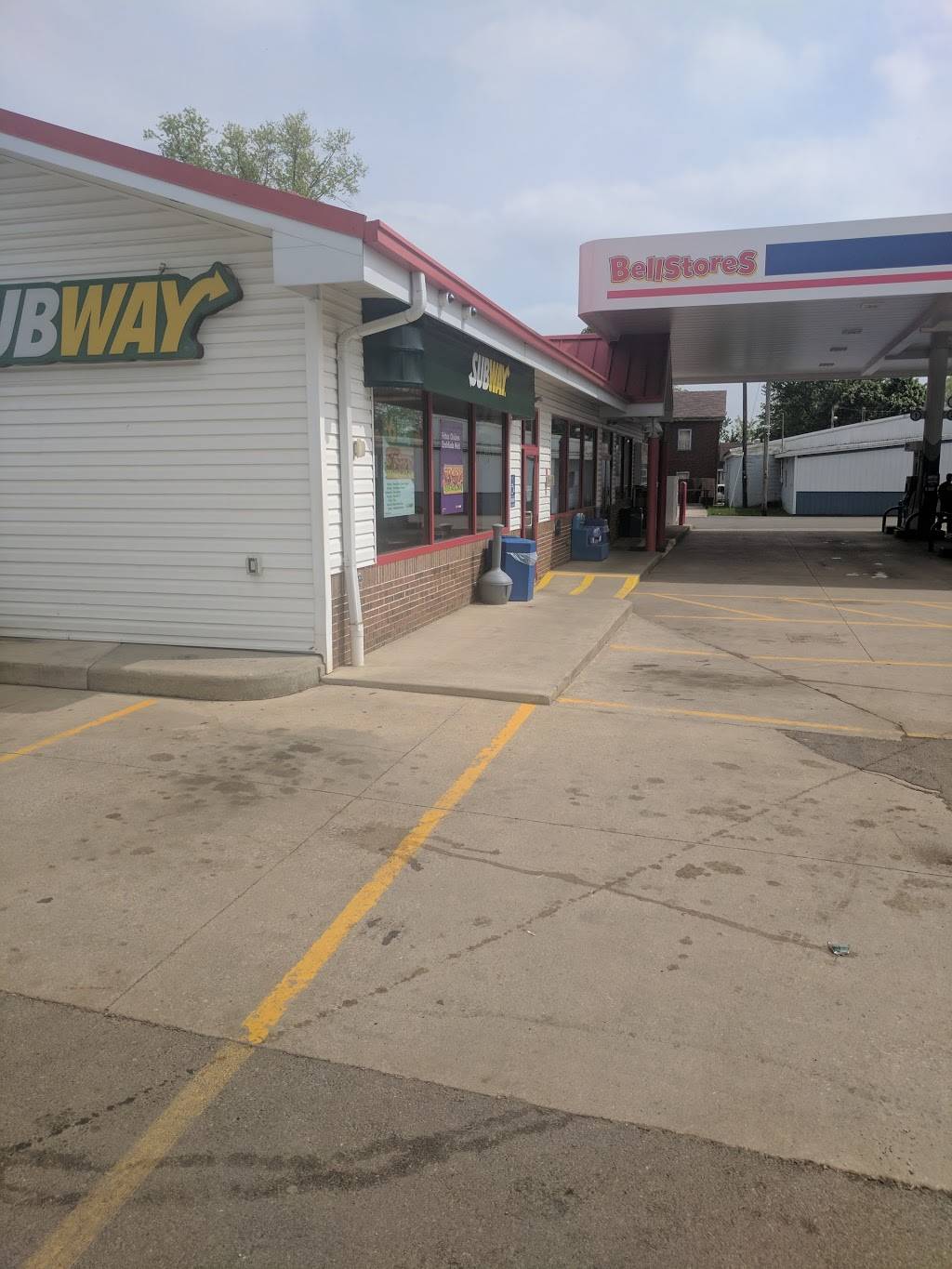 Subway | restaurant | 160 Vermillion St, Holmesville, OH 44633, USA | 3302792009 OR +1 330-279-2009