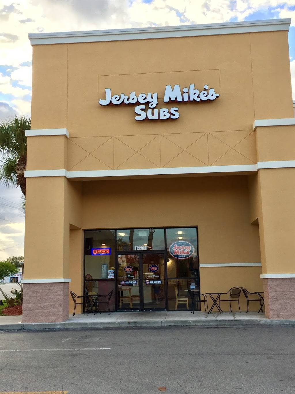 Jersey Mikes Subs | restaurant | 1225 Us Hwy 1, Suite 1, Vero Beach, FL 32960, USA | 7724040544 OR +1 772-404-0544