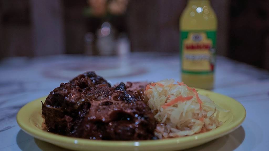 Irie Ting Jamaican Grill | restaurant | 100 E Cary St, Richmond, VA 23219, USA | 8043081132 OR +1 804-308-1132