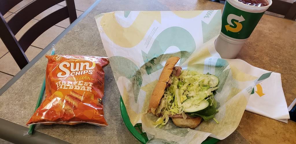 Subway Restaurants | restaurant | 1282 Hicksville Rd, Seaford, NY 11783, USA | 5168829300 OR +1 516-882-9300