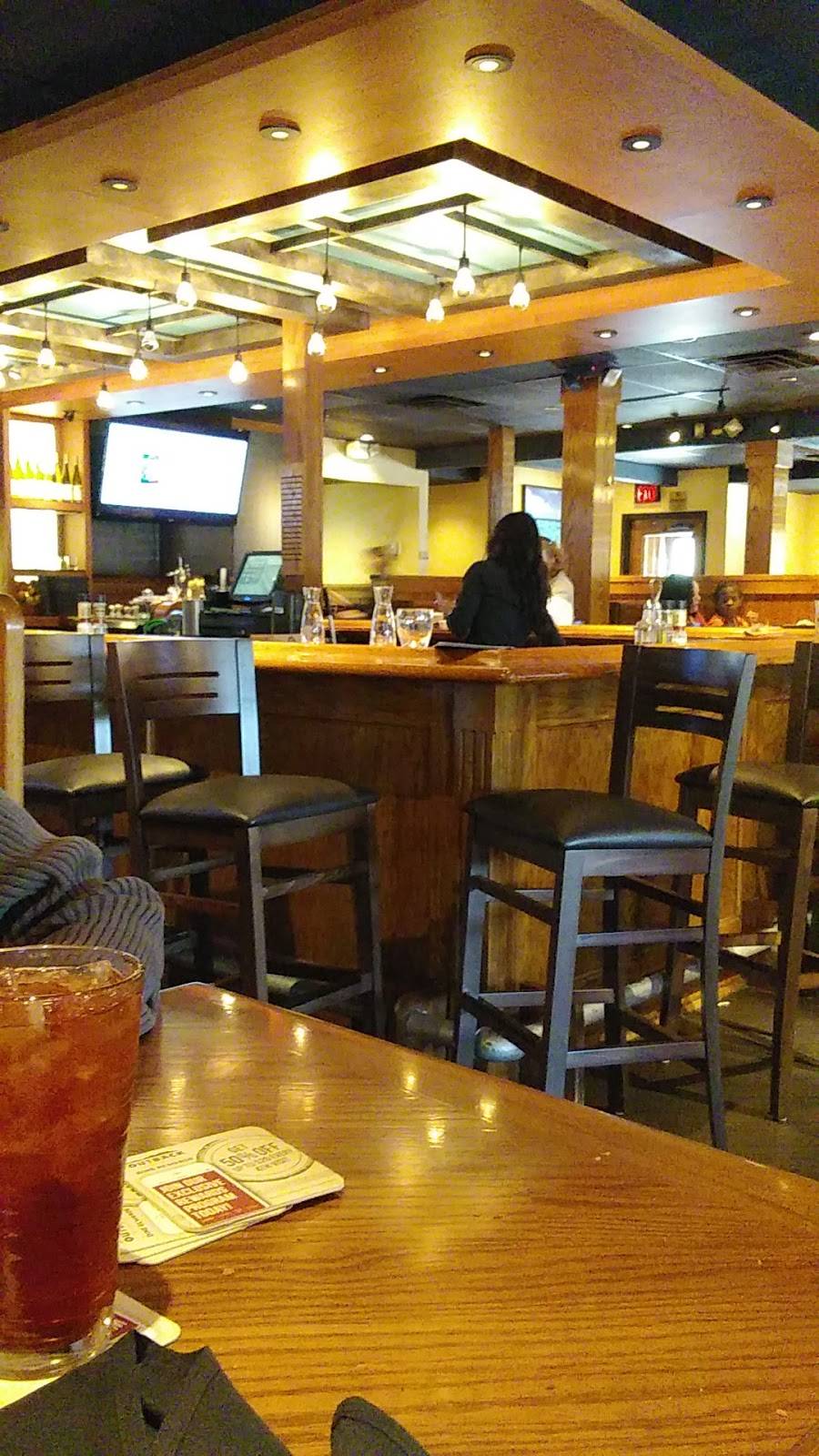 Outback Steakhouse | restaurant | 8240 Montgomery Rd, Cincinnati, OH 45236, USA | 5137935566 OR +1 513-793-5566