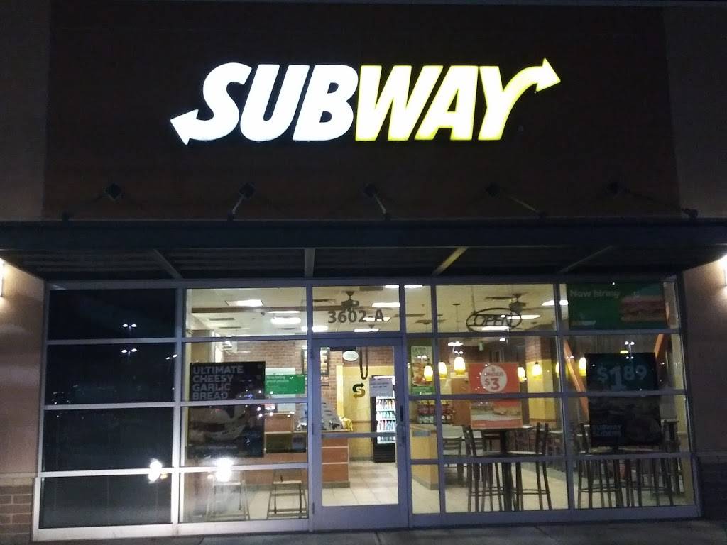 Subway | restaurant | 3602 River Point Pkwy, Sheridan, CO 80110, USA | 3037613004 OR +1 303-761-3004