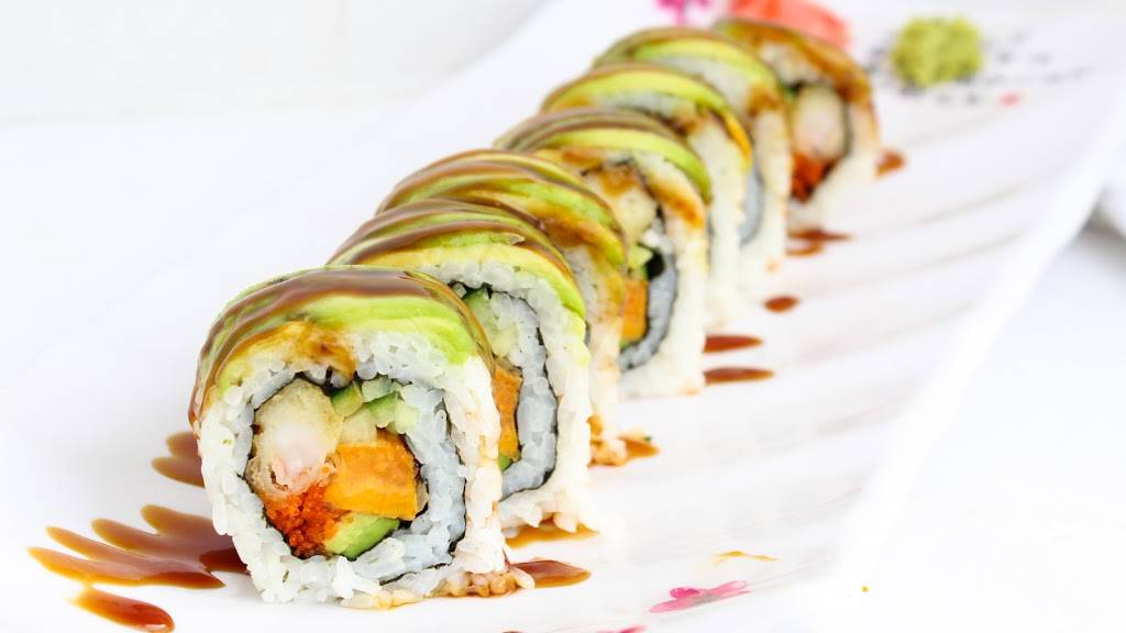 Suki Sushi | restaurant | 347 Erb St W #4, Waterloo, ON N2L 1W4, Canada | 5197461566 OR +1 519-746-1566