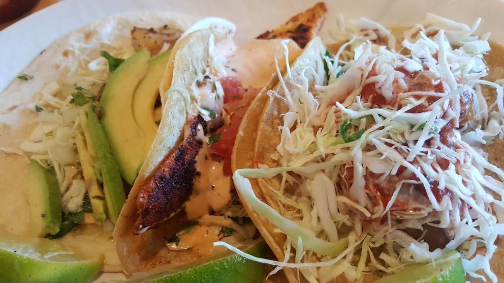 Rubios Coastal Grill | restaurant | 1664 Main St Suite A, Ramona, CA 92065, USA | 7607889004 OR +1 760-788-9004