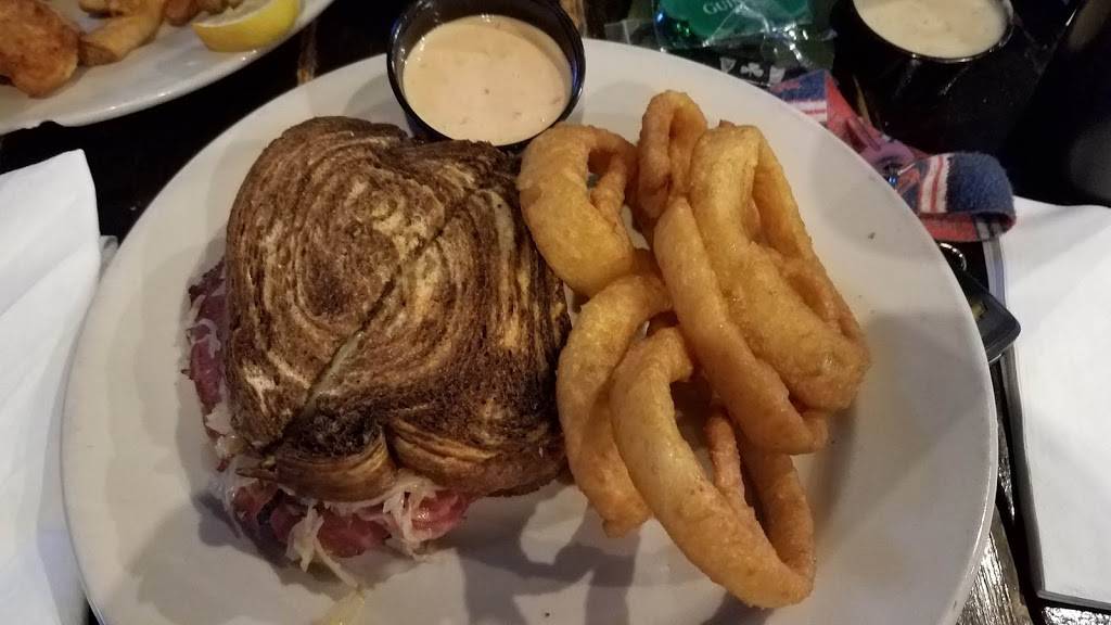 Dan McGuinness Pub | restaurant | 3964 Goodman Rd E, Southaven, MS 38672, USA | 6628907611 OR +1 662-890-7611