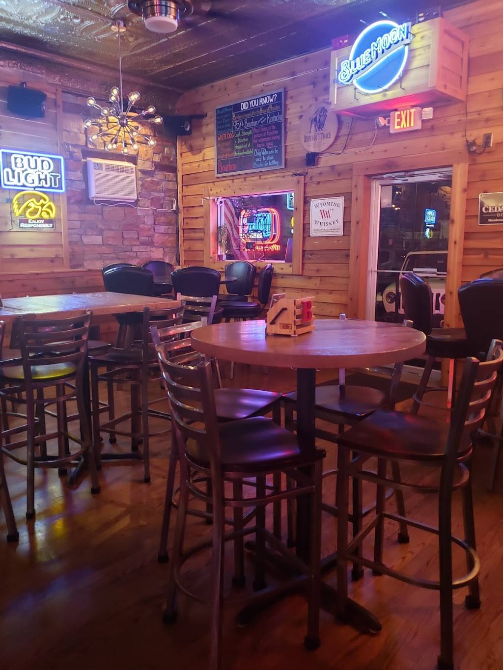 Bourbons Bar & Grill | restaurant | 119 E 22nd Avenue A, Coal Valley, IL 61240, USA | 3095244340 OR +1 309-524-4340