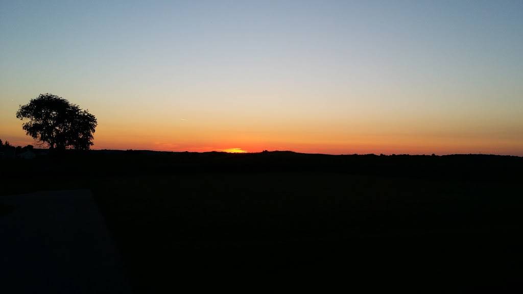 Blue Overall | restaurant | W5699 County Rd A, Elkhorn, WI 53121, USA | 2627424067 OR +1 262-742-4067