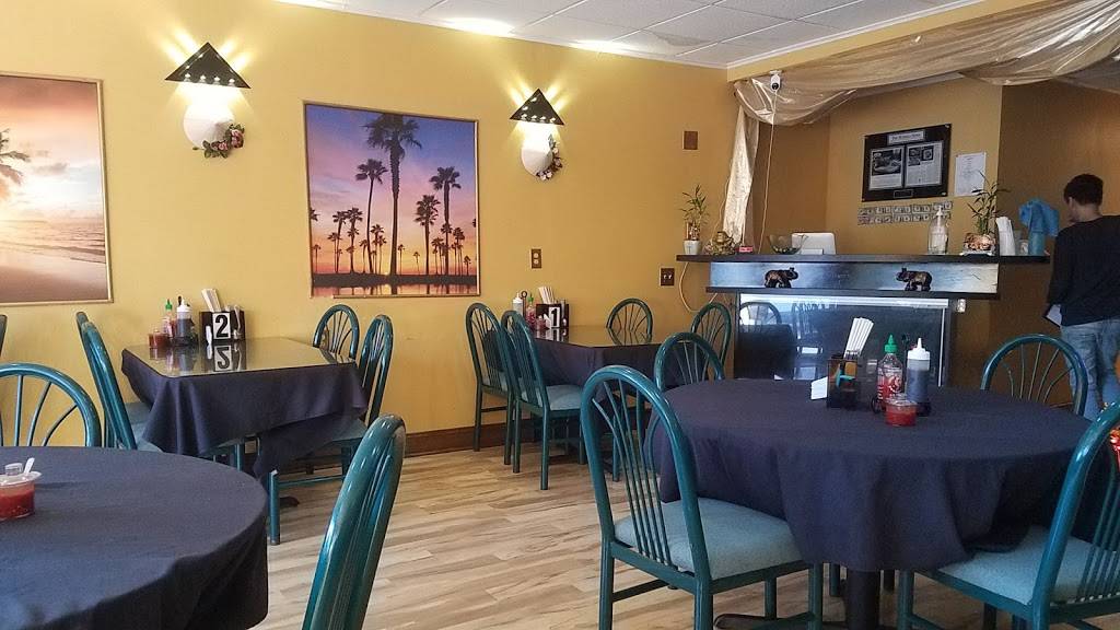 Pho Golden | restaurant | 3004 Pine Ave, Niagara Falls, NY 14301, USA | 7162156151 OR +1 716-215-6151