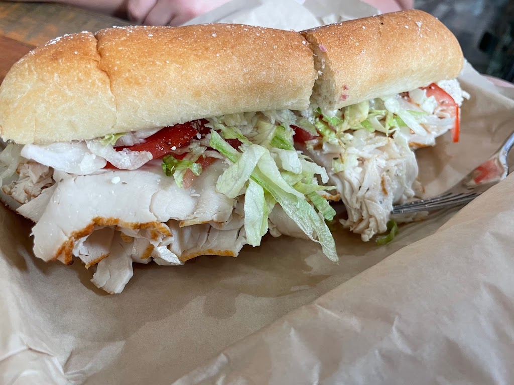 The Knuckle Sandwiches | restaurant | 200 W Main St, Council Grove, KS 66846, USA | 6207675202 OR +1 620-767-5202