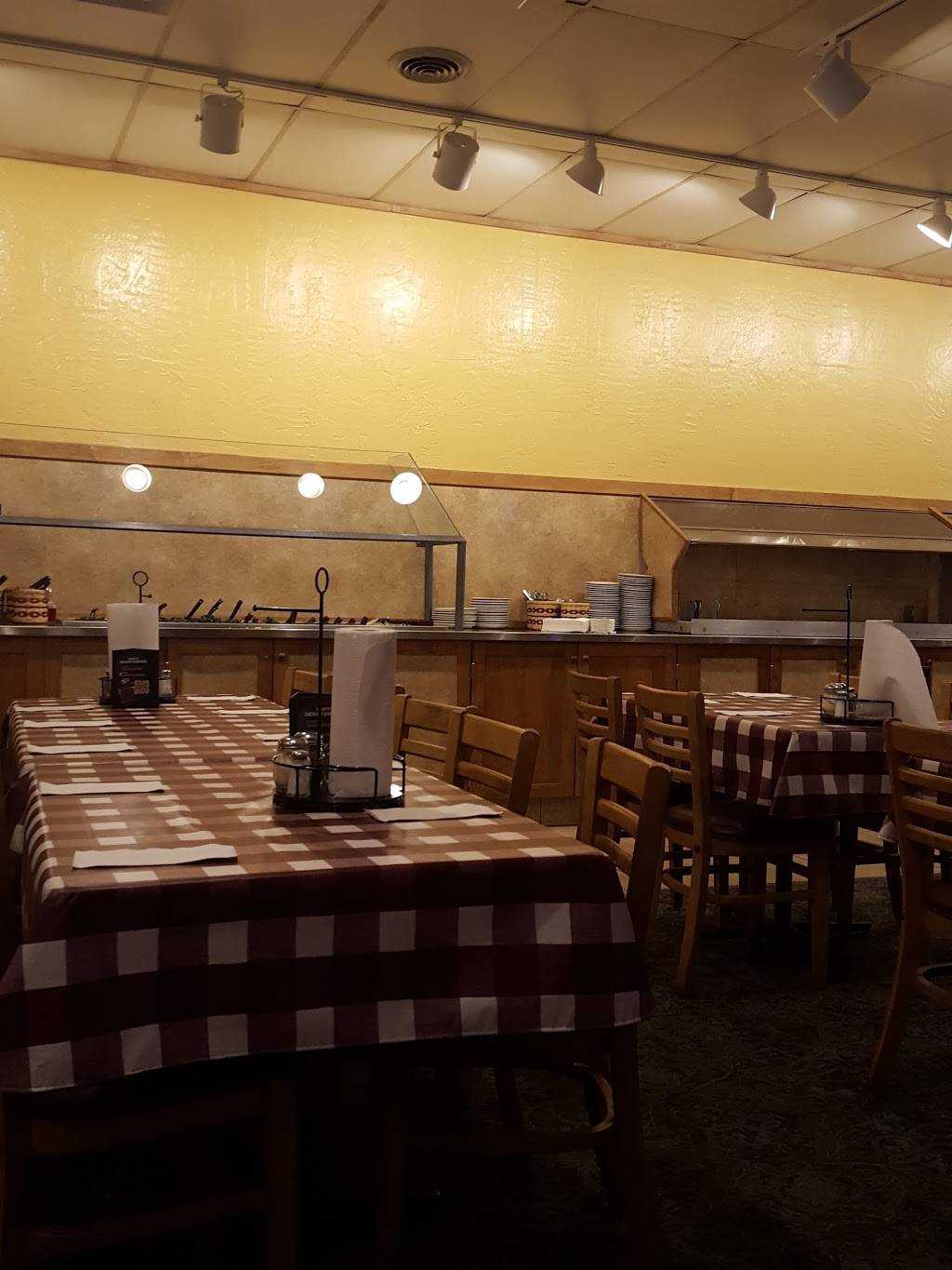 Pizza Hut | restaurant | 1136 US-27 N, Berne, IN 46711, USA | 2605894030 OR +1 260-589-4030