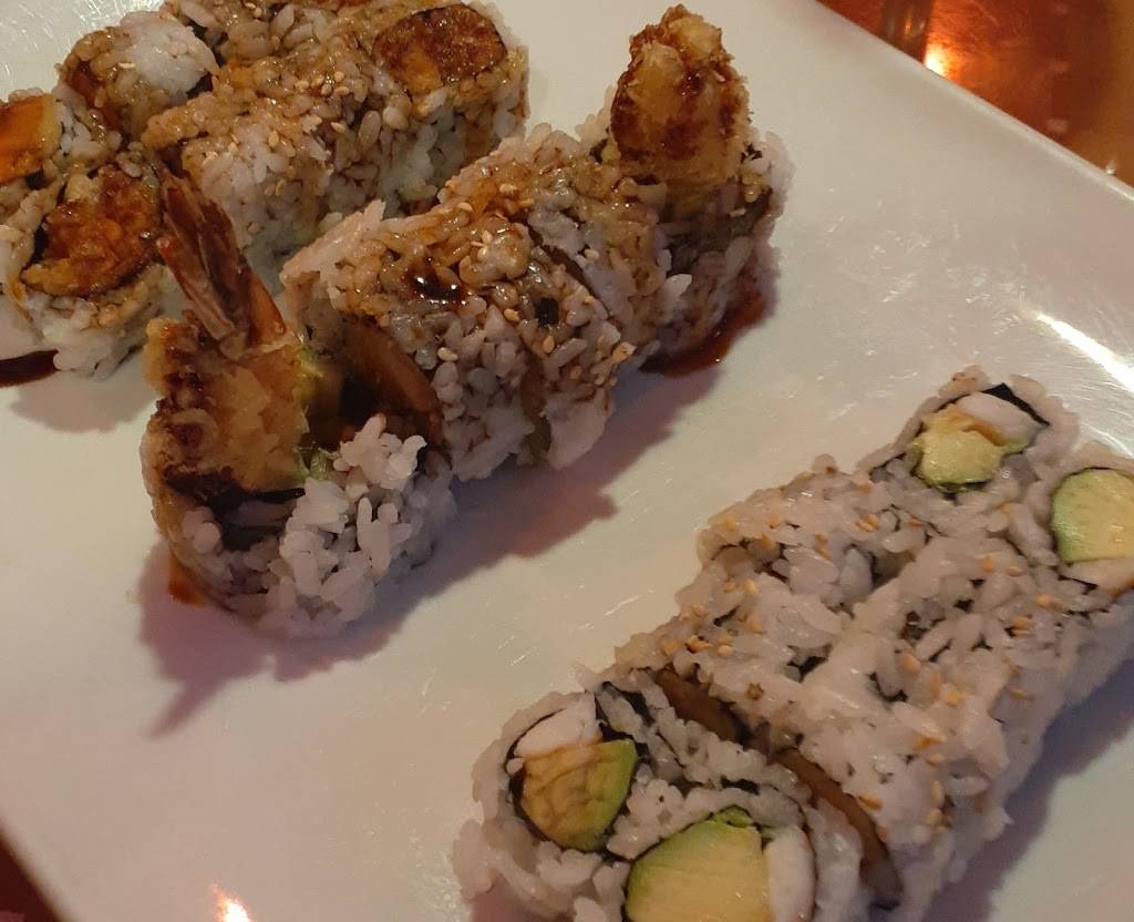 Sakura | restaurant | 2209 N Belt Hwy, St Joseph, MO 64506, USA | 8162326666 OR +1 816-232-6666