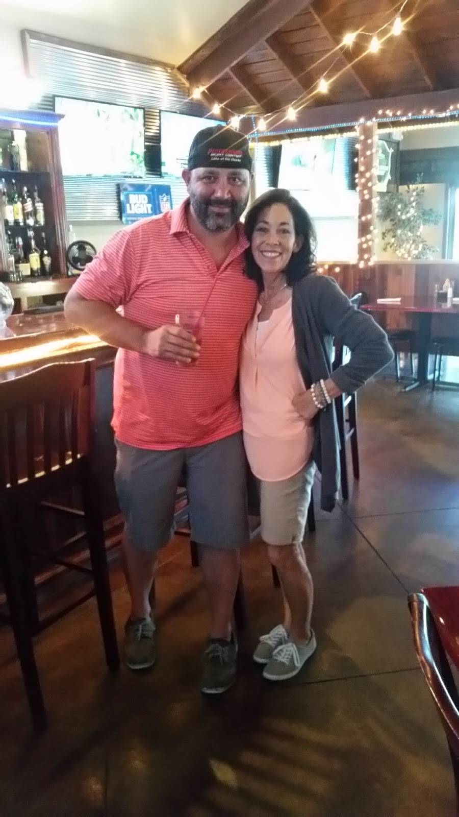 Morrows Landing | restaurant | 430 Morrow Dr, Eucha, OK 74342, USA | 9184355501 OR +1 918-435-5501