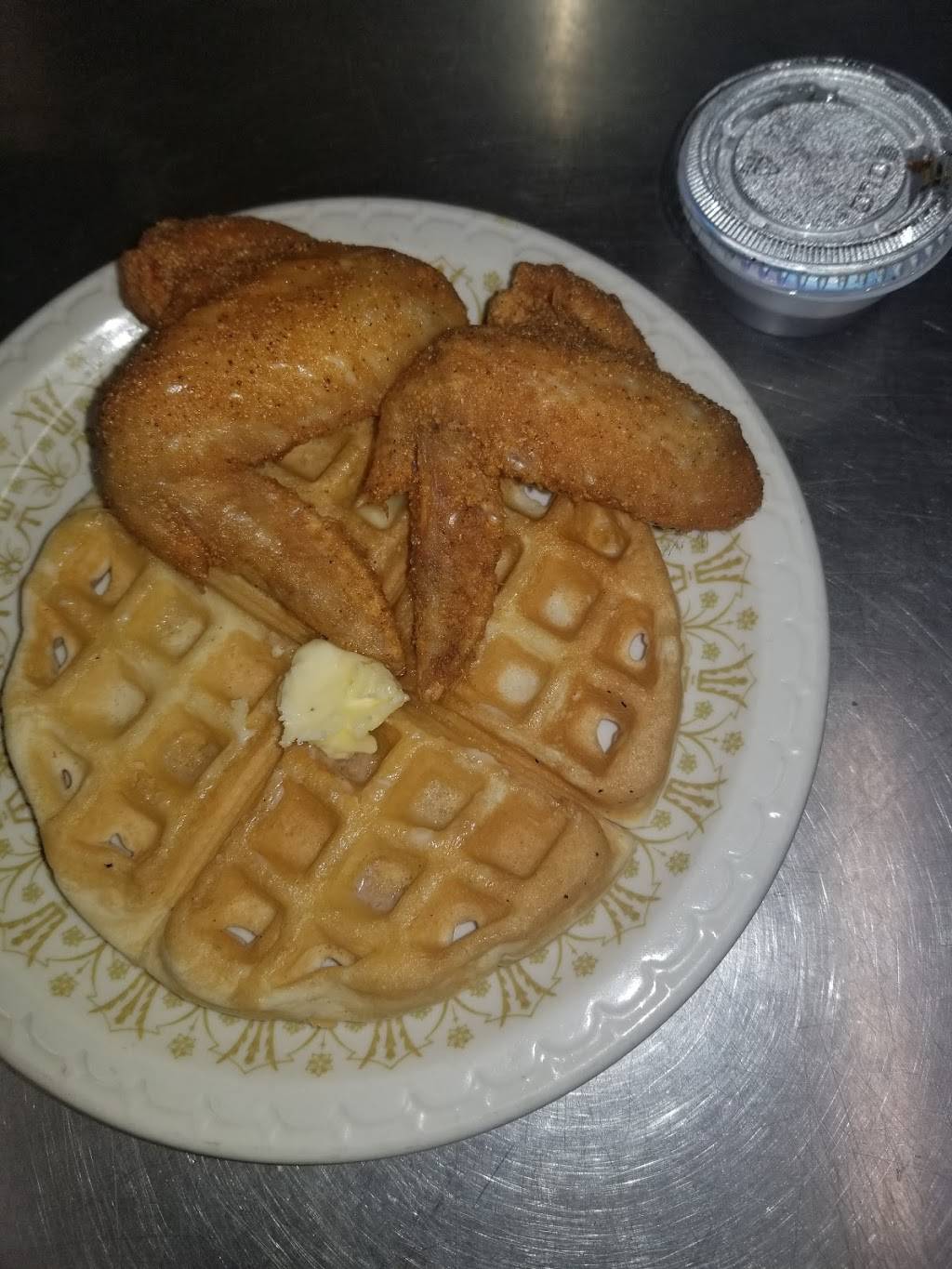 Mjs Tastys Chicken Waffles & BBQ | restaurant | 8603 14th Ave S, Seattle, WA 98108, USA | 2063560468 OR +1 206-356-0468