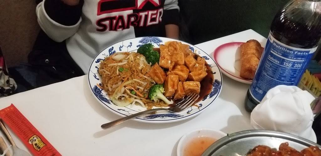 Moy Fong Restaurant | restaurant | 7411 Stenton Ave, Philadelphia, PA 19150, USA | 2159270945 OR +1 215-927-0945