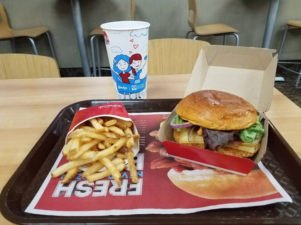 Wendys | restaurant | 5545 Xerxes Ave N, Brooklyn Center, MN 55430, USA | 7633248283 OR +1 763-324-8283