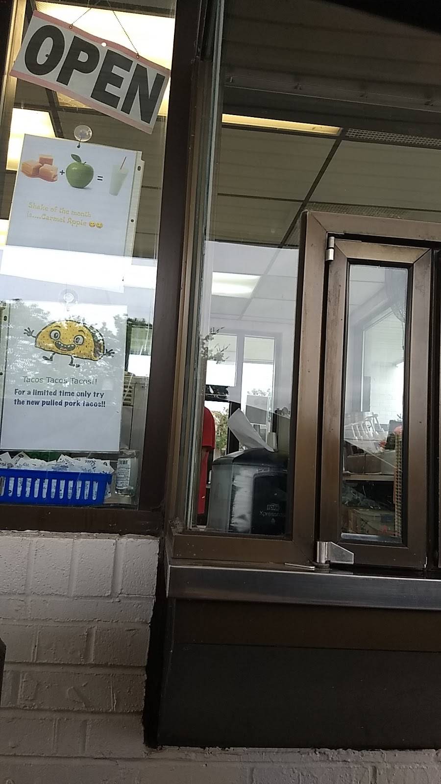 Hamburger Express | restaurant | 902 William St, Cape Girardeau, MO 63703, USA | 5733354442 OR +1 573-335-4442