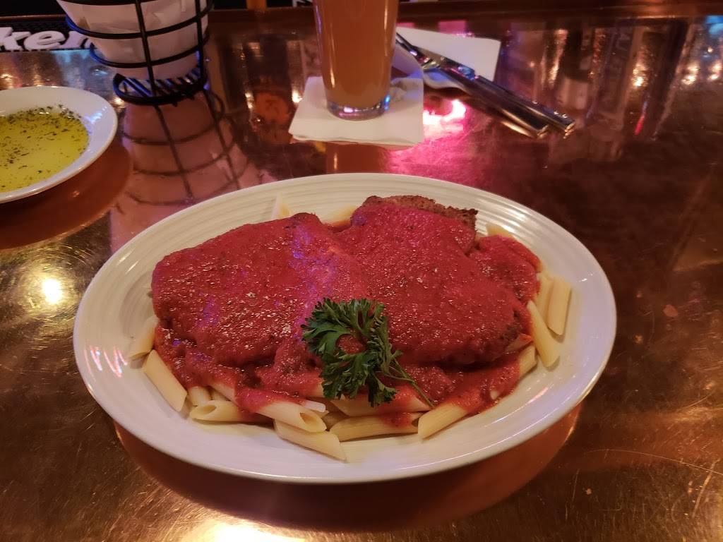 Oxfords Casual Dining | restaurant | 2 Millbury Blvd, Oxford, MA 01540, USA | 5089871567 OR +1 508-987-1567