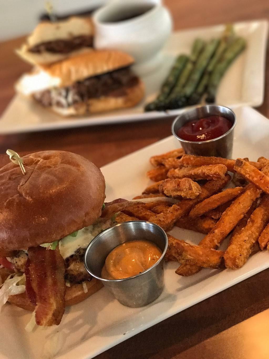 The Farmhouse | restaurant | 285 Ridinger St, Christiansburg, VA 24073, USA | 5402517600 OR +1 540-251-7600