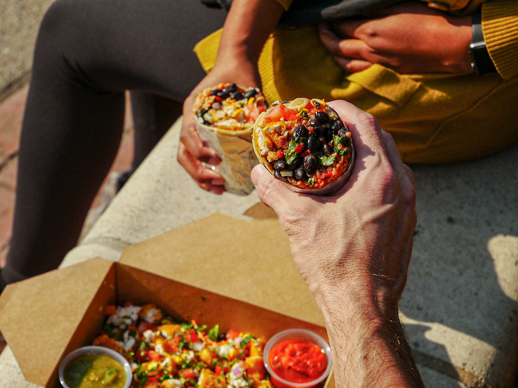 Más Veggies Vegan Taqueria | restaurant | 200 S Lake Ave, Pasadena, CA 91101, USA | 6265359561 OR +1 626-535-9561