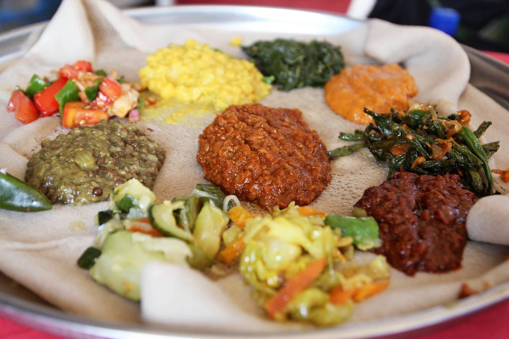 Zoma Ethiopian Restaurant | restaurant | 2240 Lee Rd, Cleveland, OH 44118, USA | 2164653239 OR +1 216-465-3239