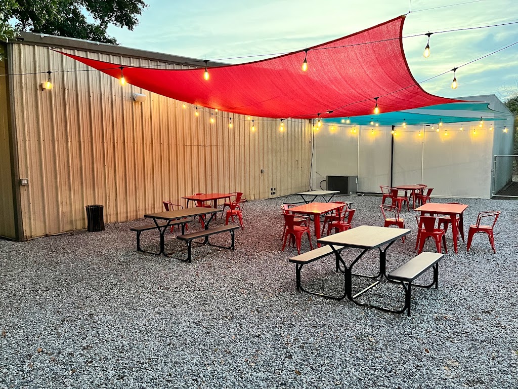 Docs Hop Shop | restaurant | 500 E Heinberg St, Pensacola, FL 32502, USA | 8505728027 OR +1 850-572-8027