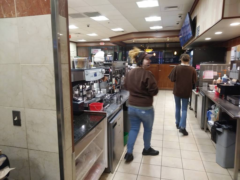 Dunkin | bakery | 625 E Main St, Westfield, MA 01085, USA | 4135624232 OR +1 413-562-4232