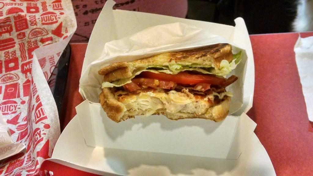 Jack in the Box | restaurant | 6241 Rufe Snow Dr, Watauga, TX 76148, USA | 8175817391 OR +1 817-581-7391